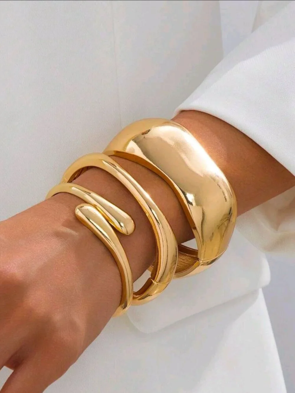 SHEIN ✦ 3pcs Gold Tone Bangle Set ✦ Asymmetric Teardrop Irregular One Size - Picture 2 of 6